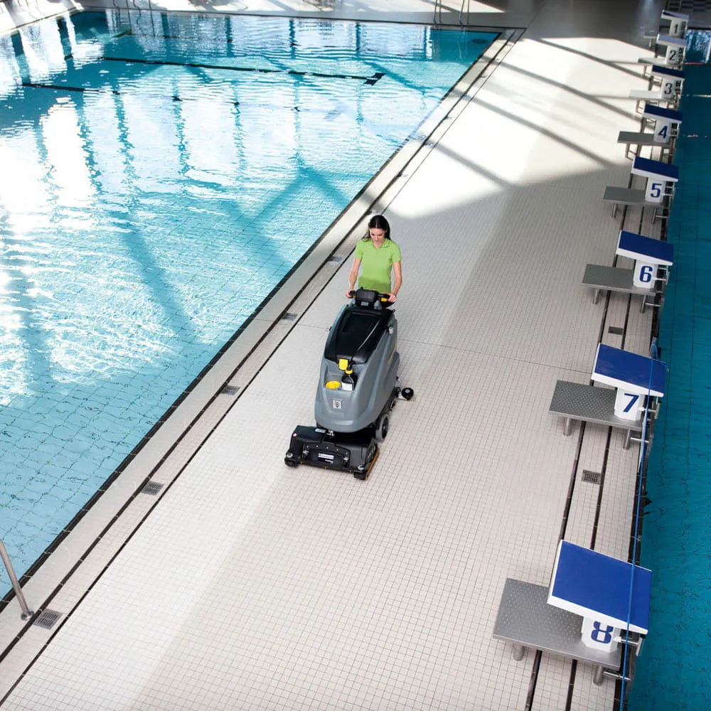 Fregadora y restregadora de pisos B 60 BP de Karcher