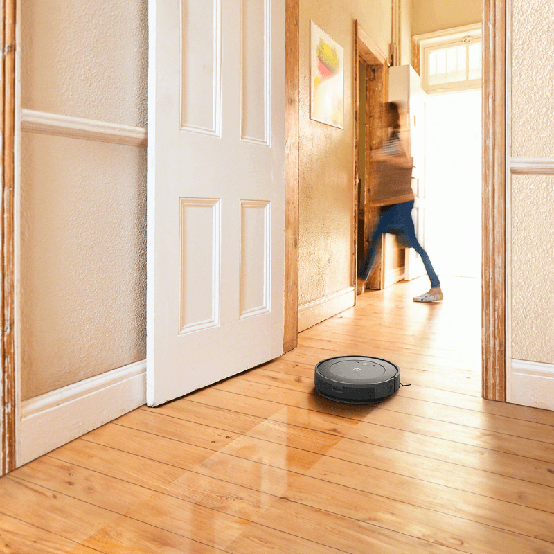 Robot Roomba Combo Essential Aspirador y Trapeador 2 en 1