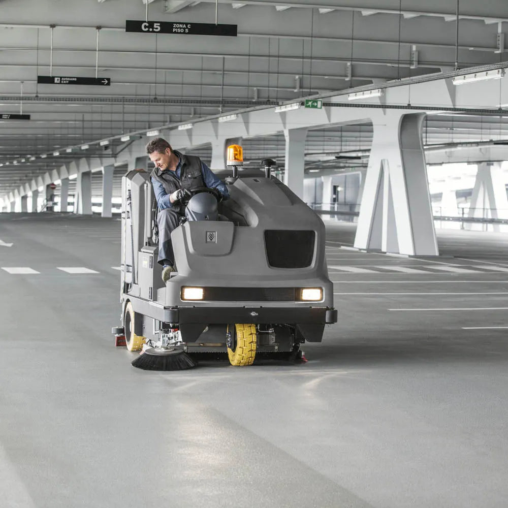 Fregadora lavadora industrial hombre a bordo B 300 RI LPG de Karcher
